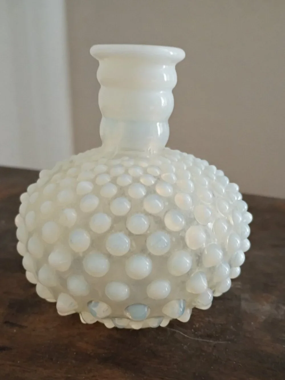 Vintage Fenton Hobnail Moonstone Glass Budvase